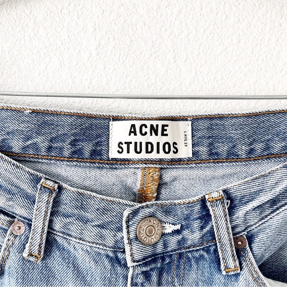 Acne Studios Men’s Max LT Vintage Light Wash Denim Jeans with Raw Hem - Picture 2 of 7